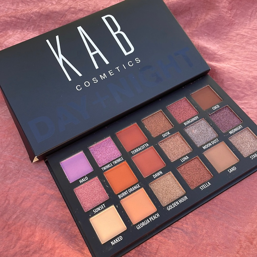 KAB Day and Night Eyeshadow Palette